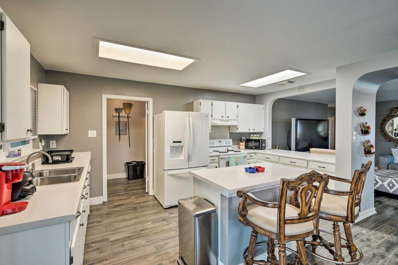 Hébergement de vacances Dog-friendly Texas Retreat With Hot Tub, Patio And Bar