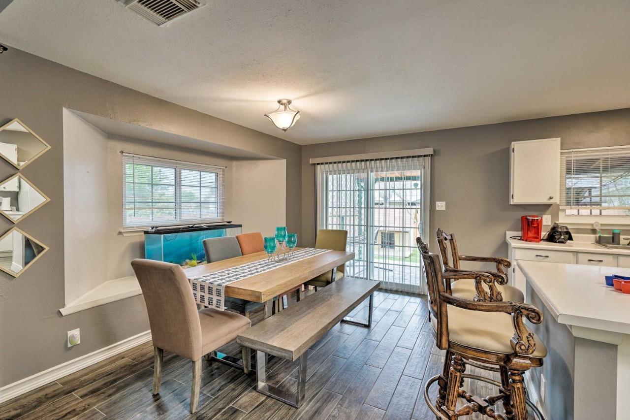 Dog-friendly Texas Retreat With Hot Tub, Patio And Bar *
